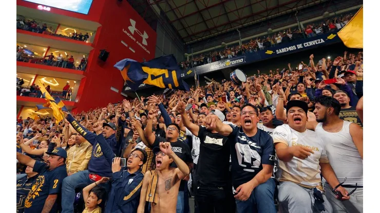 Pumas subió una imagen por la igualdad, pero solo recibió insultos