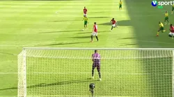 Cantwell tuvo espacio y le pegó desde ahí: golazo del Norwich ante el United