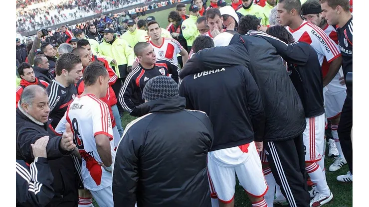 La desazón de los jugadores de River en 2011.