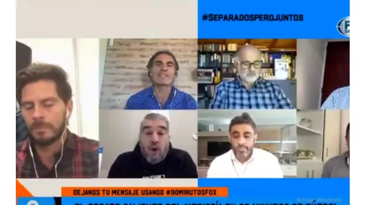 Ruggeri: "A Tevez lo quieren más afuera que adentro"