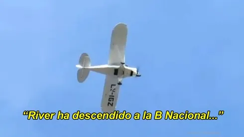 Video: pagó una avioneta para que pase el audio del descenso de River