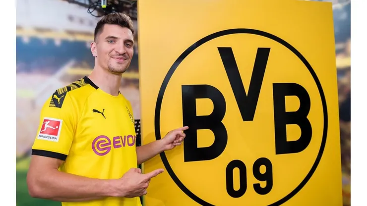 Oficial: Meunier es nuevo jugador del Borussia Dortmund