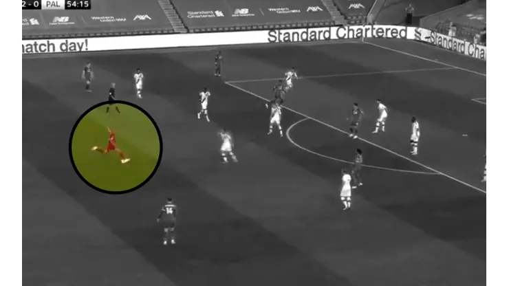 A Fabinho le dieron espacio y sacó un misil para el 3-0 del Liverpool