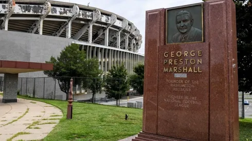La decisión de Redskins sobre su fundador
