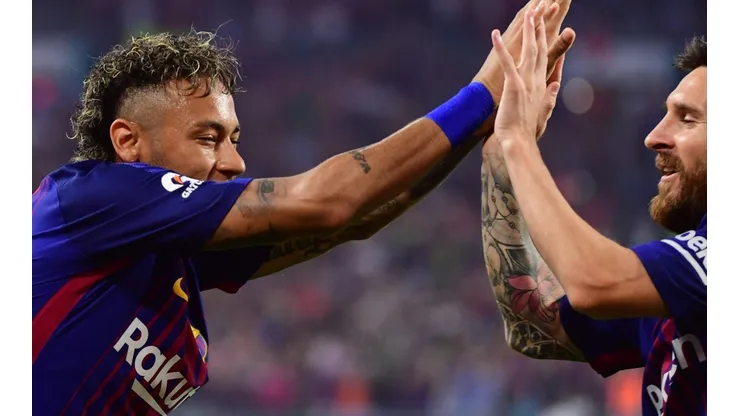 Foto de Lionel Messi junto a Neymar.