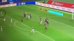 Foto de Cristiano Ronaldo ejecutando el tiro libre.