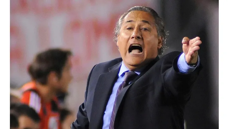 López durante su paso por el banco de suplentes de River.
