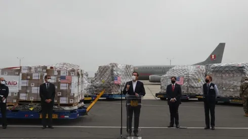 Martín Vizcarra es el Presidente y Víctor Zamora, el ministro de Salud.