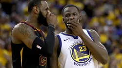 LeBron James y Draymond Green (Getty Images).
