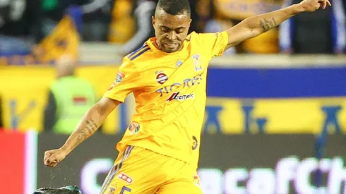 Sonríe Tigres: Carioca renovó su contrato