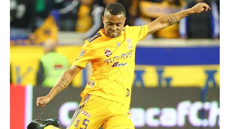 Sonríe Tigres: Carioca renovó su contrato
