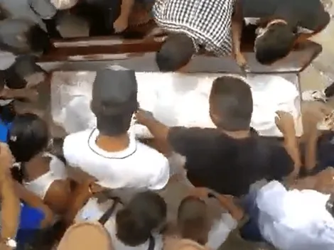 ¿Qué tienen en la cabeza? Abrieron ataúd en funeral de hombre contagiado