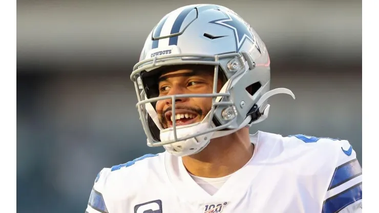 Dak Prescott firmará la etiqueta de jugador franquicia (Getty Images).