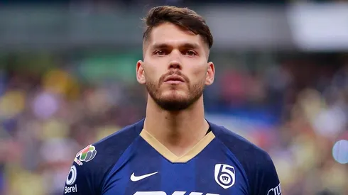 Nicolás Freire donó lockers a un centro de salud en Argentina