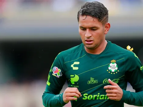 Adrián Lozano estará inactivo hasta tres semanas