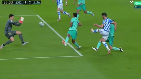 El violento disparo de Mikel Merino.