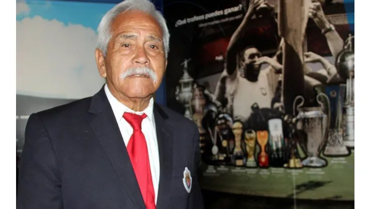 José Villegas recibió saludos en el día de su cumpleaños.