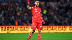 Jonathan Orozco cambió de look.