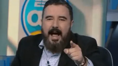 Álvaro Morales trolleó a Chivas y Pumas.