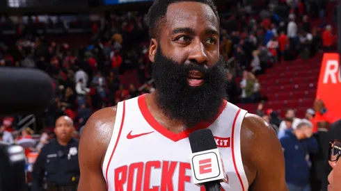 James Harden en entrevista luego de un partido (Getty)