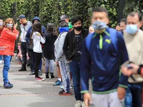 Muy descarados: pedían 30 mil pesos por guardarle un puesto en una fila durante el día sin IVA