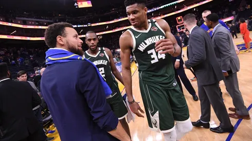 Giannis Antetokounmpo y Stephen Curry (Getty)