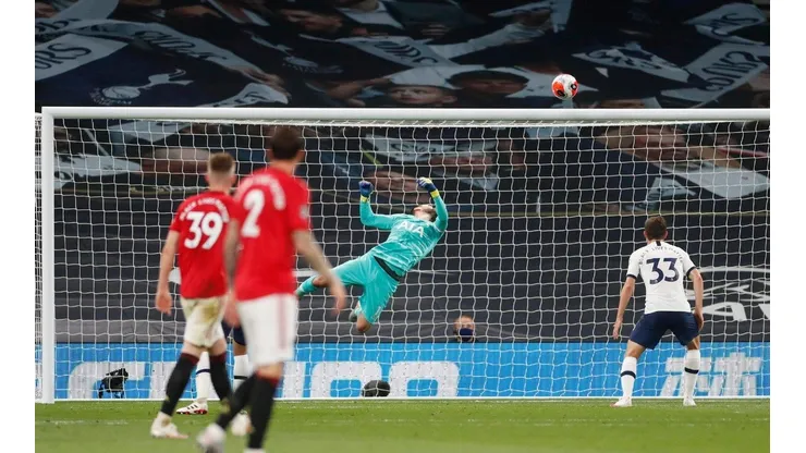 Una locura: la atajada de Lloris para evitar el gol del United