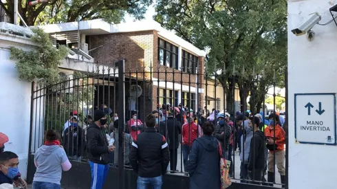 Locura en el Hipódromo de Palermo: trabajadores denuncian estar encerrados hace 90 días