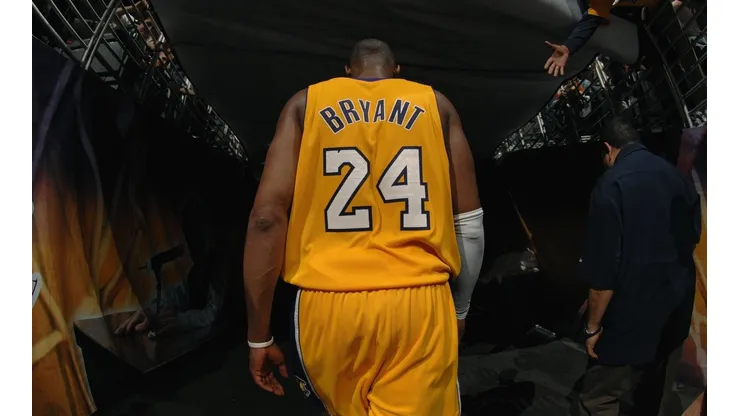 Kobe Bryant en un juego con los Lakers (Getty)