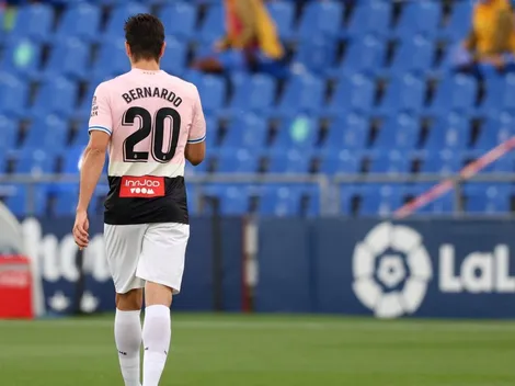 En redes sociales las opiniones son divididas luego de la expulsión de Bernardo Espinosa