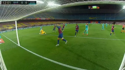 La increíble salvada de Clément Lenglet.