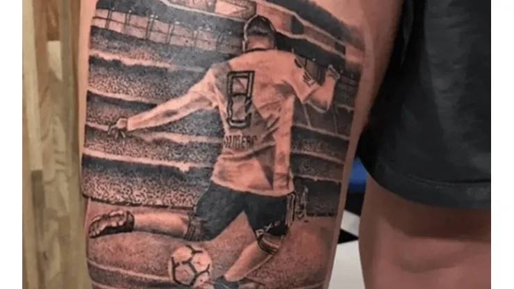 Se hizo un tatuaje de Quintero, Juanfer lo vio y lo compartió