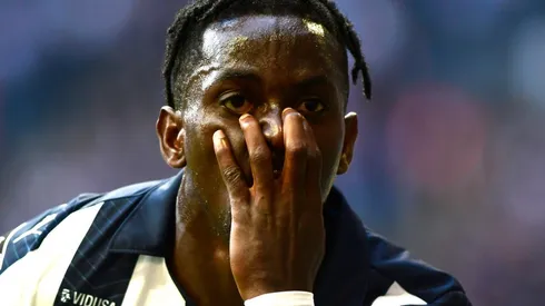 ¿Se va o se queda? El mensaje de Aké Loba