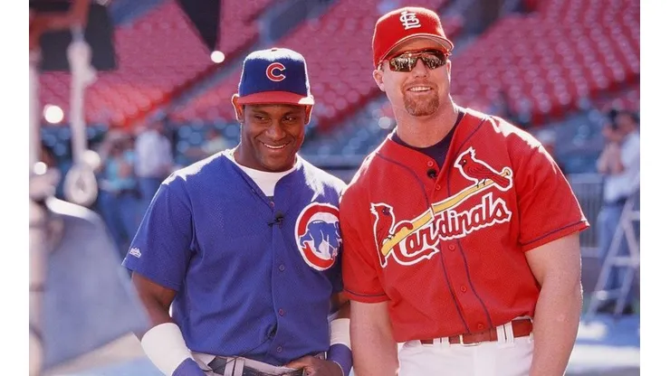 Sammy Sosa y Mark McGwire. Foto: Getty Images.