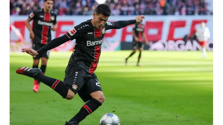 Exequiel Palacios en uno de sus pocos partidos en Alemania.