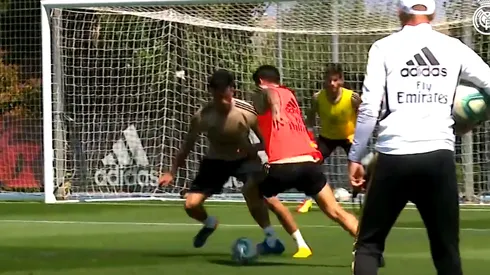 Rendirse jamás: exhibición de James en el primer entrenamiento de la semana