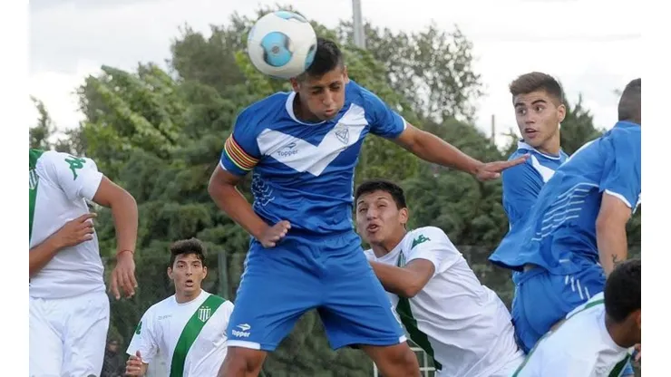 Miguel Brizuela, defensor de Vélez.