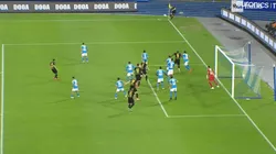 Video: con un error incluido de Ospina, Eriksen metió un golazo olímpico