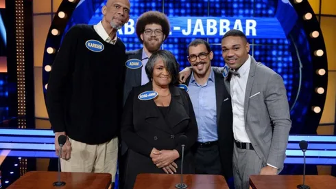 Kareem Abdul-Jabbar y su familia. Foto: Getty Images.