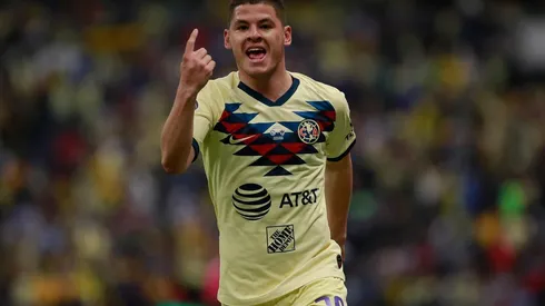 Celebración de Richard Sánchez tras el 2-0 entre América y Rayados.
