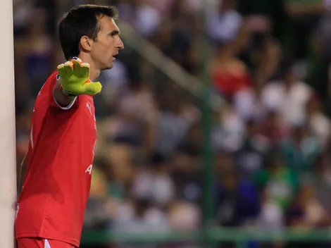 Dolerá en Monterrey: Barovero posó con la playera del Burgos