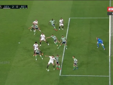 Ocampos metió una asistencia de taco de locos y Sevilla puso el 2-0