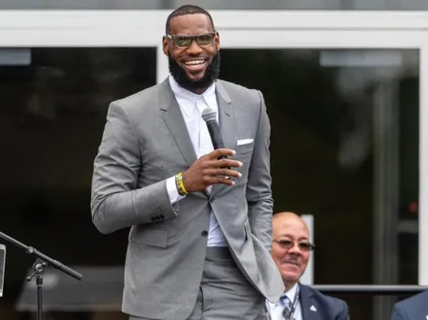 LeBron se mete oficialmente en la política