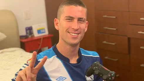 Santiago Ormeño exhibió los problemas de jugar con Share Play