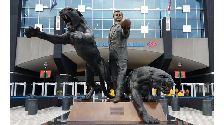 Una estatua cargada de polémica