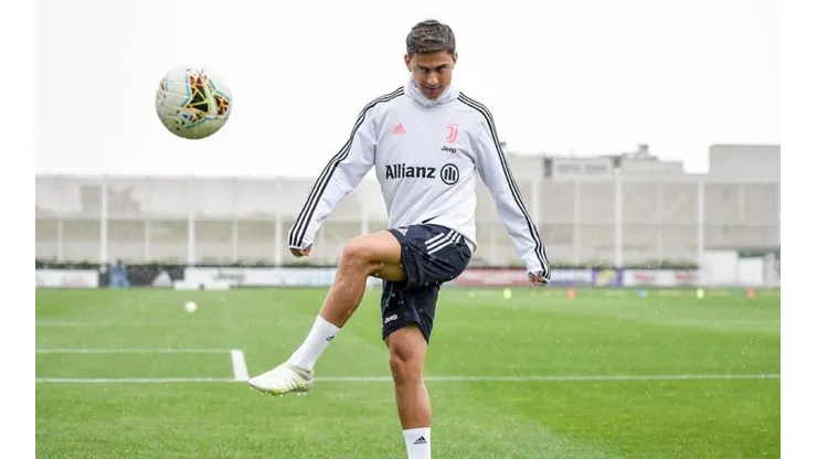 Paulo Dybala en un entrenamiento de Juventus.