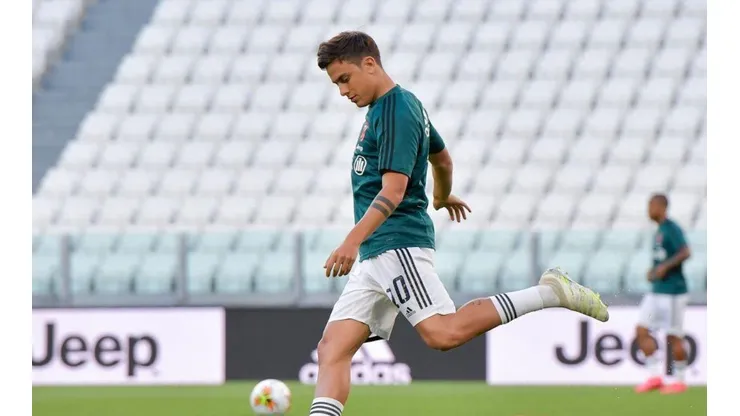 Paulo Dybala entrenando en Juventus.
