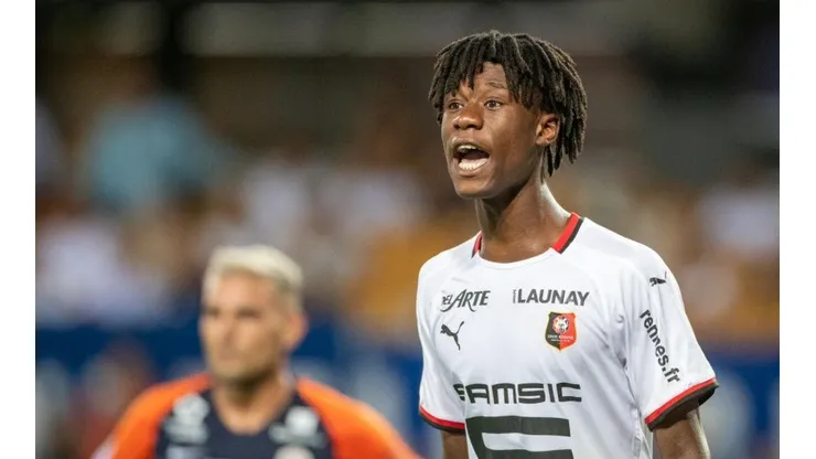 Eduardo Camavinga, joven y talentoso volante de Rennes.
