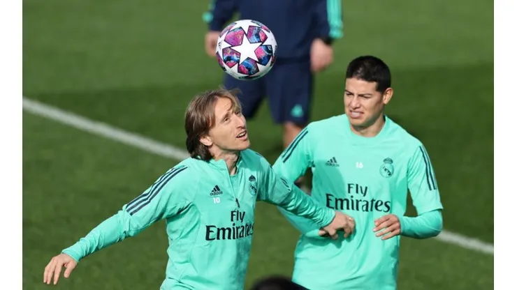 James Rodríguez y Luka Modric en lso entrenamientos del Real Madrid.