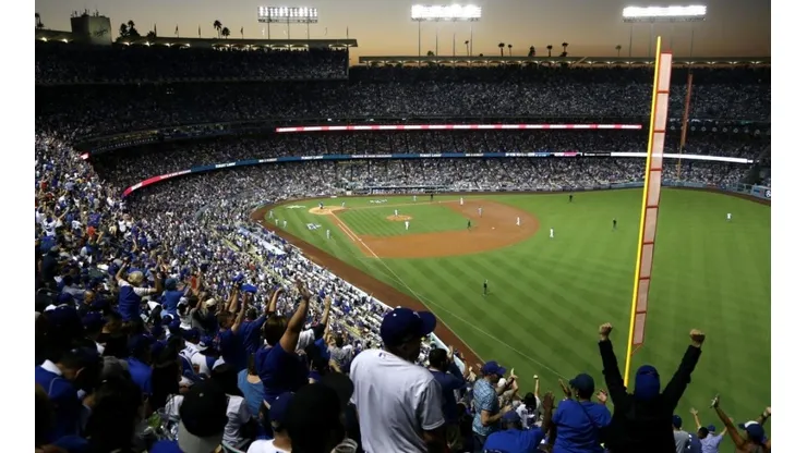 Sigue el cruce entre jugadores y la MLB
